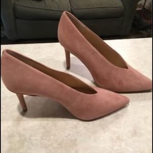 Vince Camuto Ankia Suede Pumps in Dark Pink